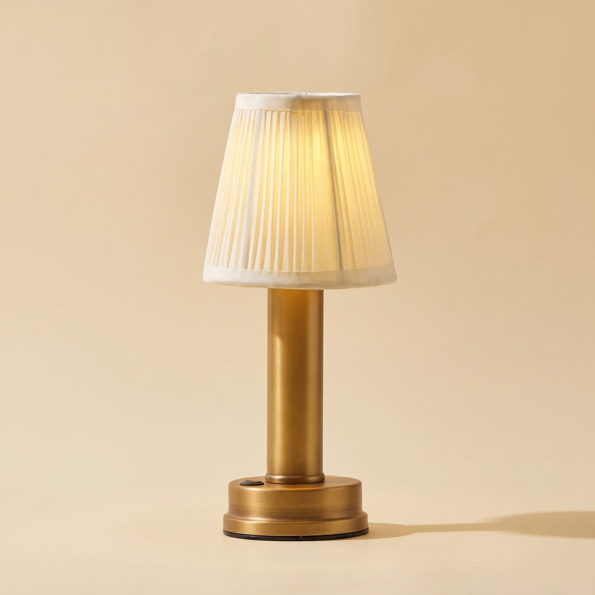 Cordless rechargeable touch table lamp in matte gold