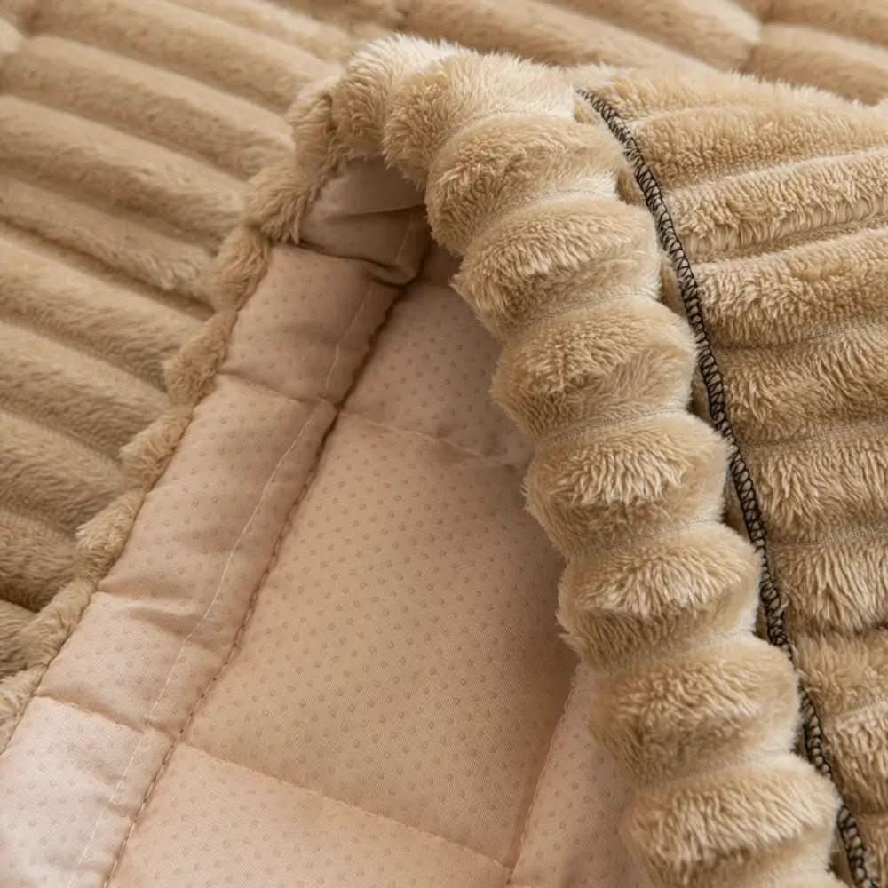 Plush Couch Cover, Non-Slip Quilted Sofa Seat Cover 8