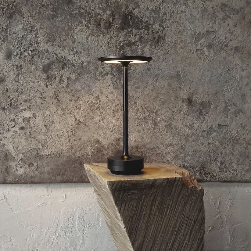 Slim Disc LED Table Lamp in black
