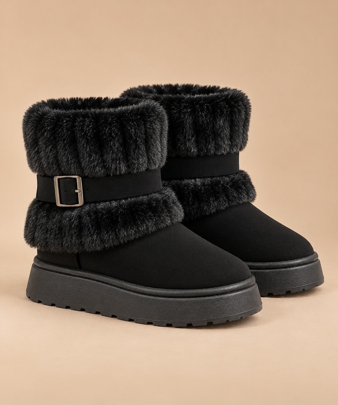 Black fur-trimmed slip-on snow boots